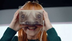 Skarplöth och Ljungkvist har VR-glasögonen på sig